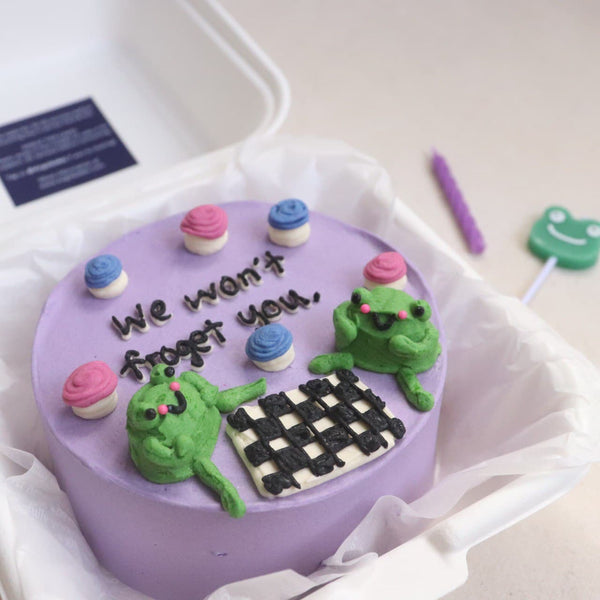 3D- Frog Bento Playing Chess